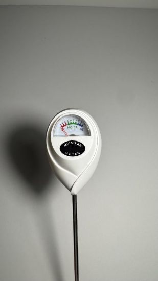 صورة جهاز قياس رطوبة التربة